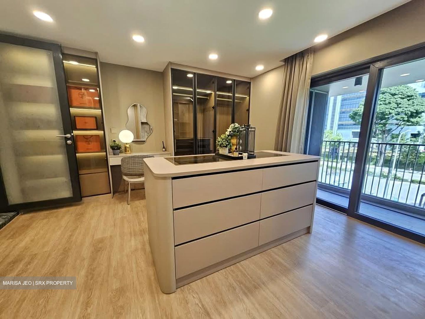 Shrewsbury Road (D11), Terrace #532844541